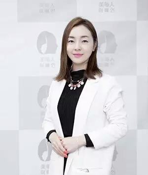 巴音郭楞金佳玭 美容协会会长